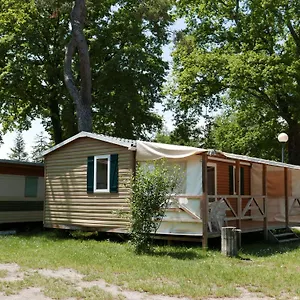 Campsite La Pinede ***